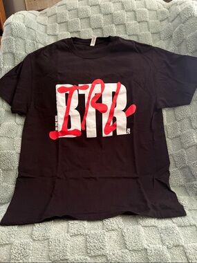 Big Time Rush- In Real Life Concert T-shirt size Large